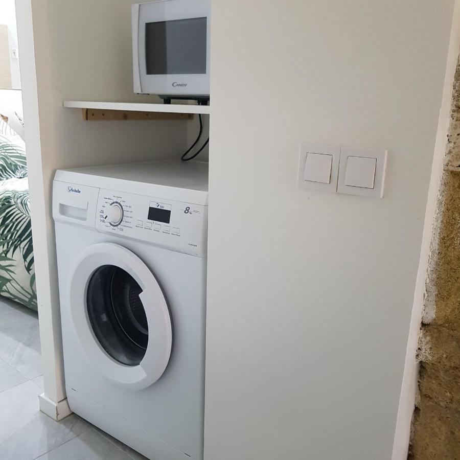 Appart 40m2 indépendant, confortable avec terasse Lunel  Extérieur photo